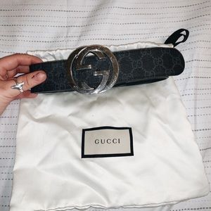 Men’s Gucci belt
